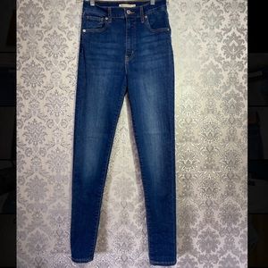 Levi’s Mile High Super Skinny